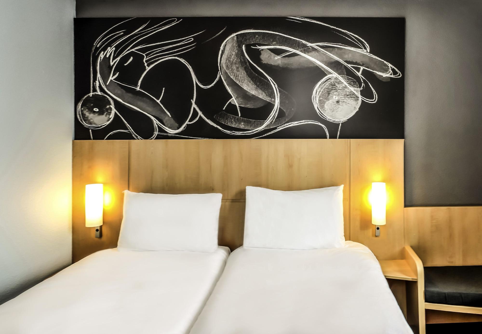 Отель Ibis Strasbourg Centre Petite France Экстерьер фото