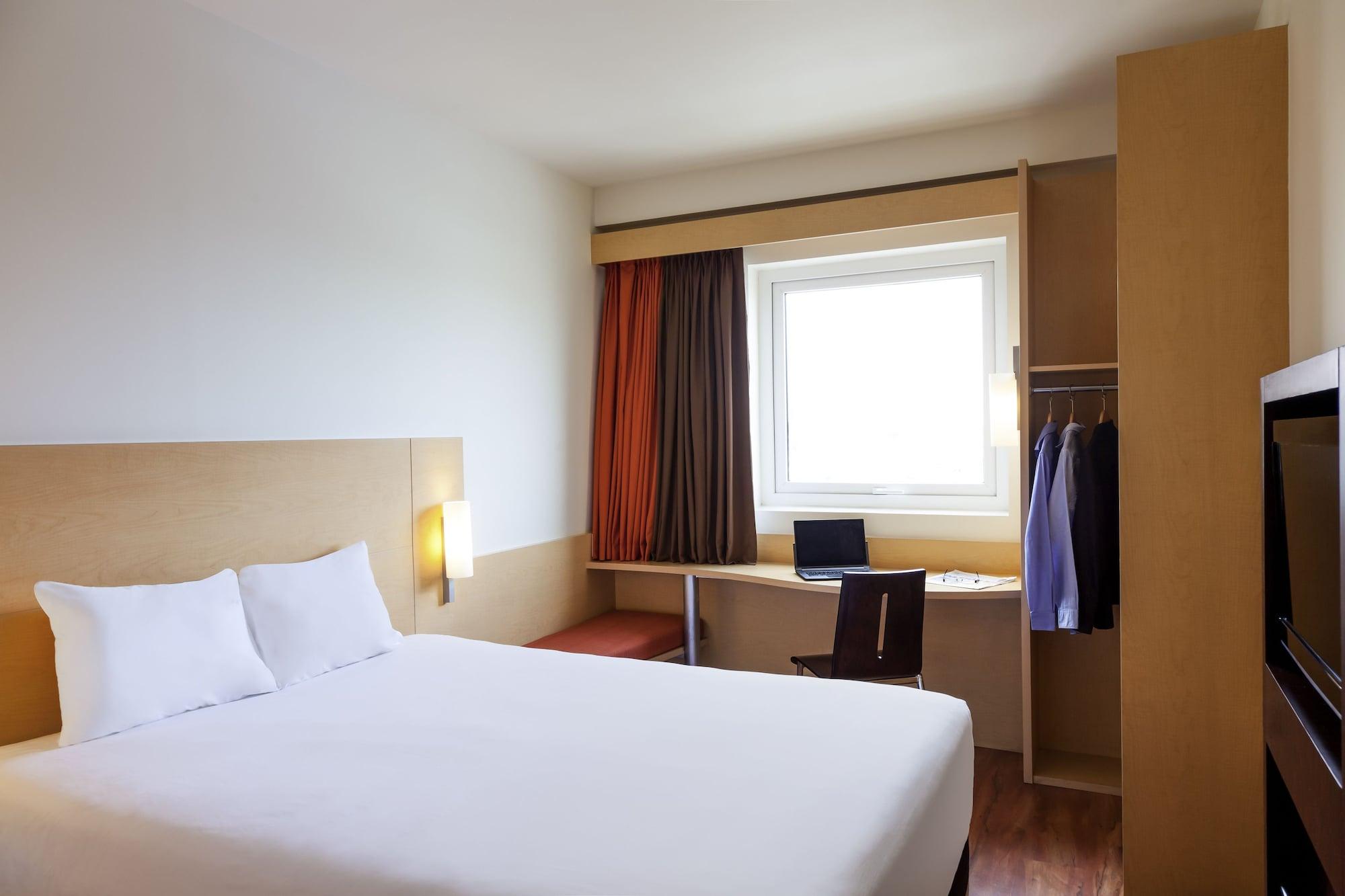 Отель Ibis Strasbourg Centre Petite France Экстерьер фото
