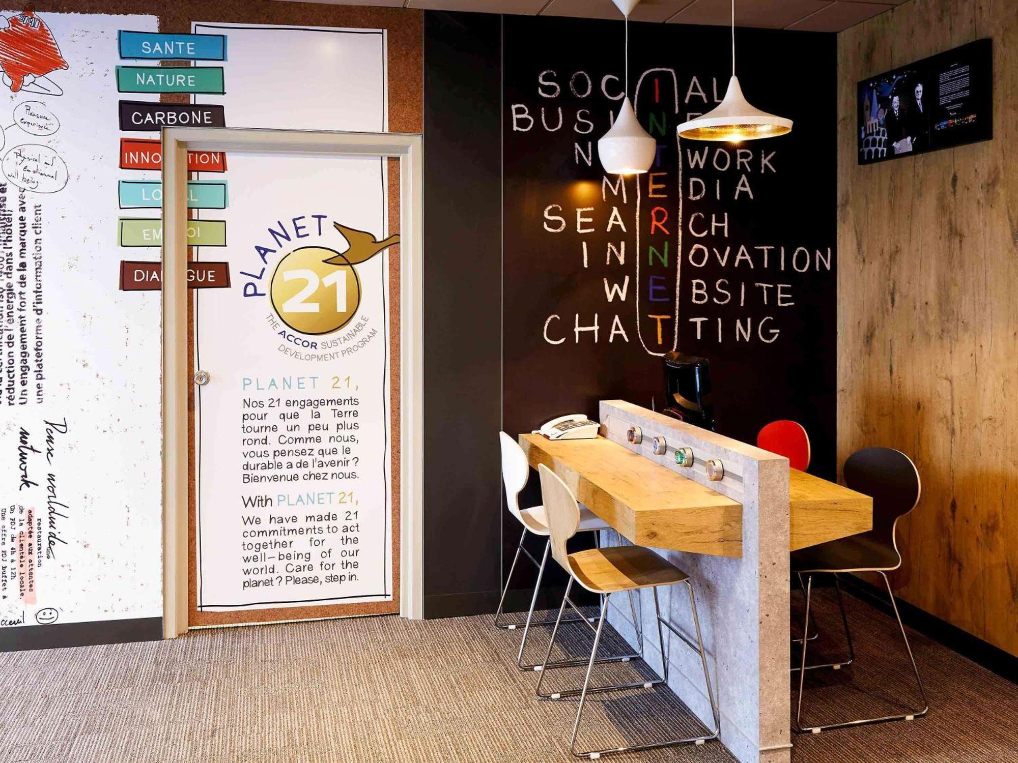 Отель Ibis Strasbourg Centre Petite France Экстерьер фото