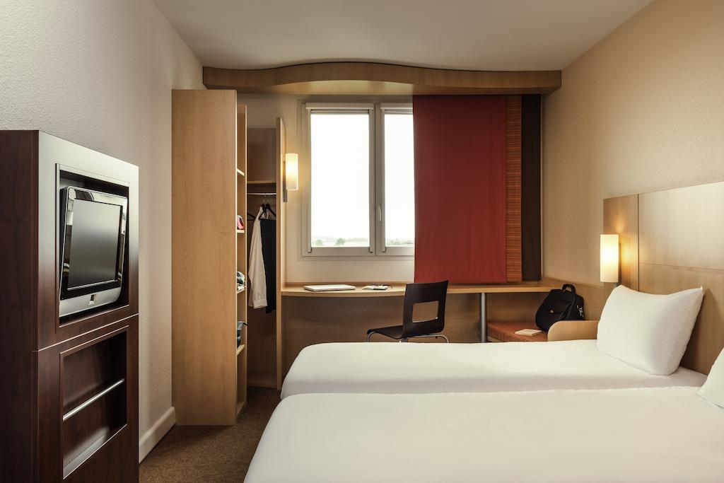Отель Ibis Strasbourg Centre Petite France Номер фото