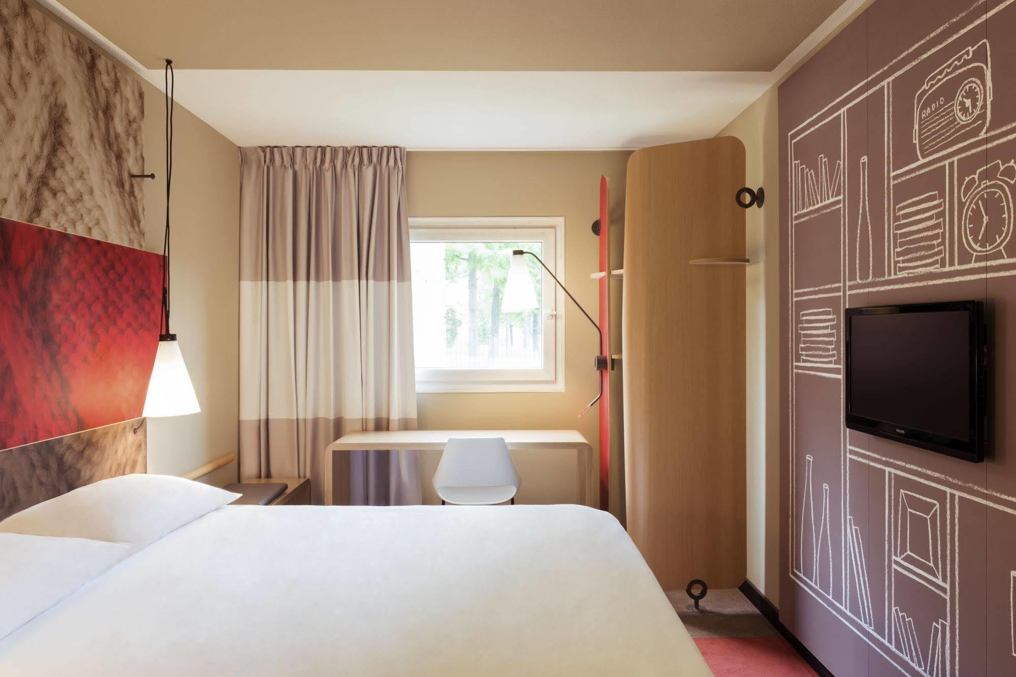 Отель Ibis Strasbourg Centre Petite France Экстерьер фото