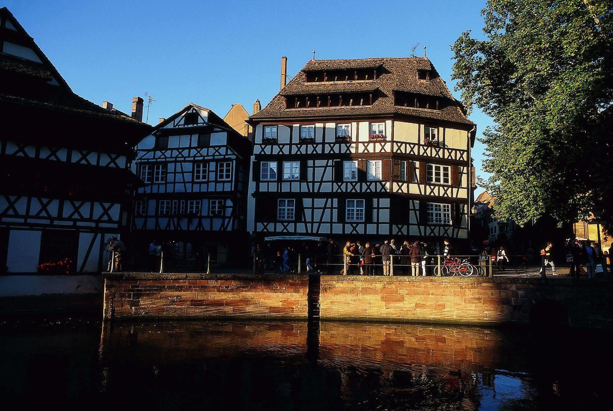 Отель Ibis Strasbourg Centre Petite France Экстерьер фото